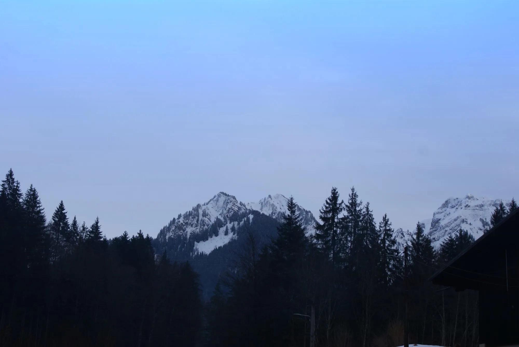 Panorama alpin enneigé — Abondance, Haute-Savoie